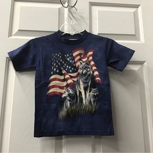 S, M, L Kids unisex t-shirt Patriotic USA flag short sleeve wolf